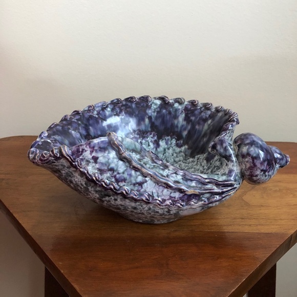Other - 🎉BOGO (of equal or lesser value) Vintage handmade ceramic shell